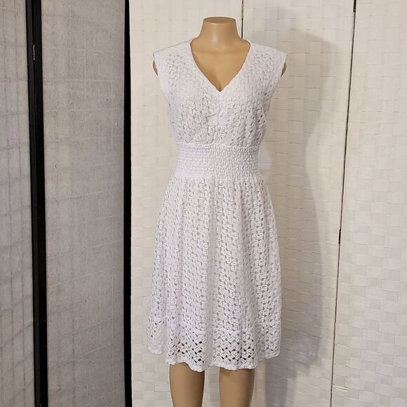 BRAND NEW RABBIT DESIGN LACE V-NECK CAP SLEEVE  ELASTIC WAISTLINES DRESS - Picture 3 of 15